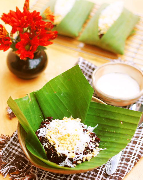 Tuyệt chiêu làm bông lan trứng muối ngon ngất ngay chẳng kém đầu bếp 5 sao