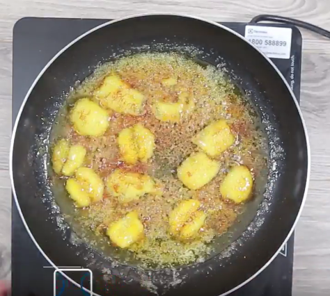 Ứa nước miếng với ba chỉ xào cà muối chua hấp dẫn khó quên