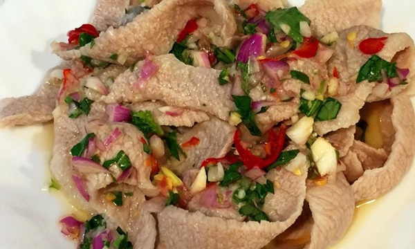 Ứa nước miếng với món cánh gà sốt BBQ mềm ngon, đậm đà, cả nhà cùng thích