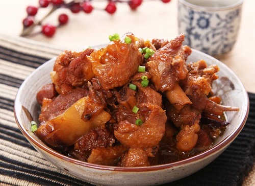 "Ứa nước miếng" với mực chiên nhồi thịt vàng ươm, thơm ngon hết cỡ