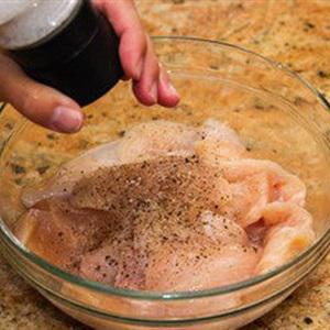 Cách làm ức gà chiên xù