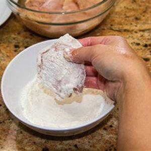 Cách làm ức gà chiên xù