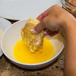 Cách làm ức gà chiên xù