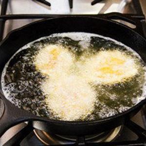 Cách làm ức gà chiên xù