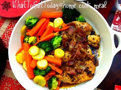 Ức gà nướng rau quả