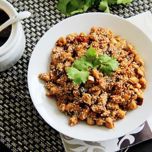 Công thức ức gà rang mè