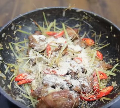 Ức gà xào thập cẩm thơm ngon bổ dưỡng kích thích vô cùng