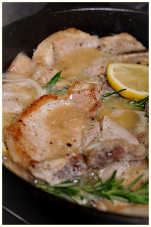 Ức gà xé nhỏ hầm tỏi mật ong thơm ngon, cực bổ dưỡng