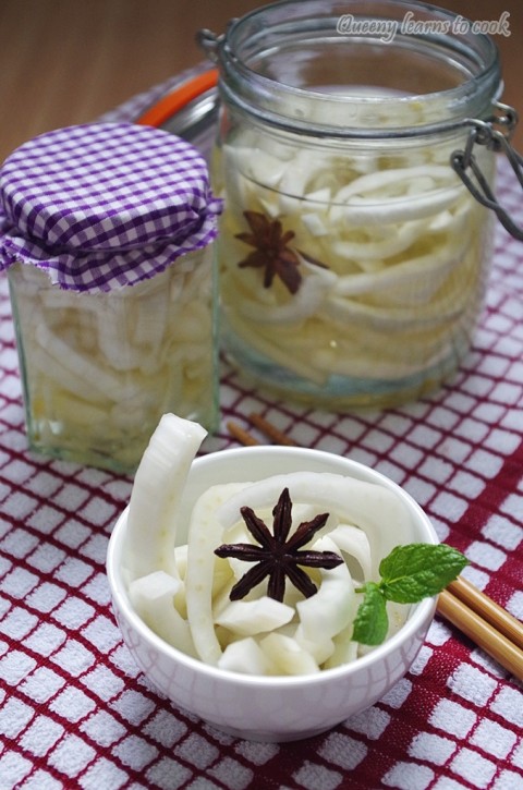 Ức vịt áp chảo sốt mận