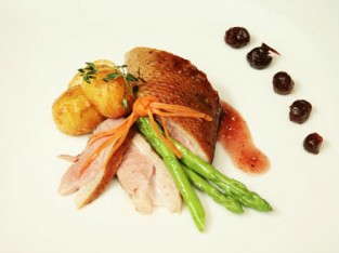 Ức vịt sốt chao