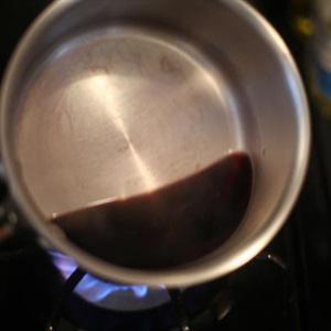 Cách làm ức vịt sốt rượu vang