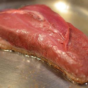 Cách làm ức vịt sốt rượu vang