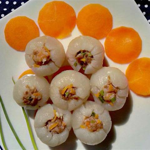 Cách làm vải nhồi tôm thịt