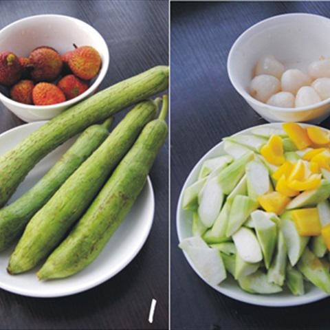 Cách làm vải xào mướp