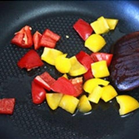 Cách làm vải xào tôm tươi