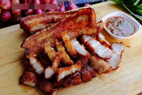 Vào bếp 5 phút là có ngay bim bim bơ đường giòn tan, ngon miễn bàn