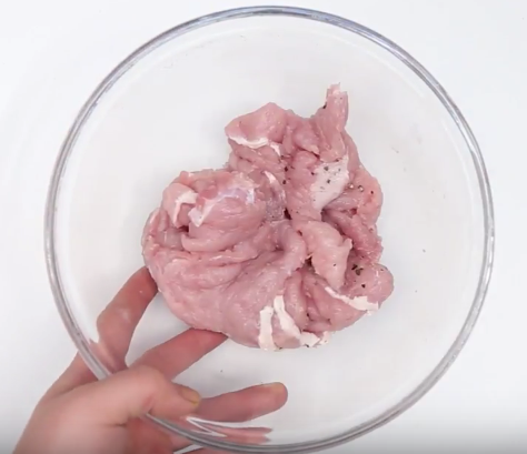 Vét sạch nồi cơm với món thịt bò sốt chua ngọt đơn giản, hấp dẫn