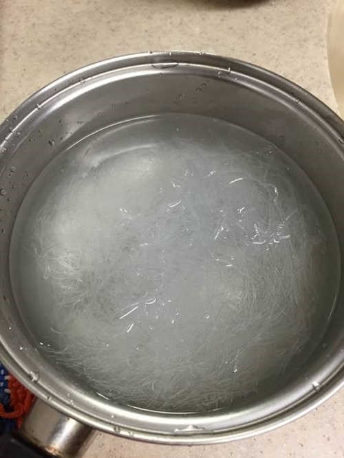 Vét sạch nồi cơm với món tôm rim tỏi thơm lừng, đậm đà hấp dẫn