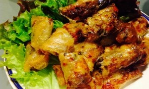 Vét sạch nồi cơm với món tôm rim tỏi thơm lừng, đậm đà hấp dẫn