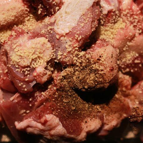 Cách làm vịt kho gừng tươi