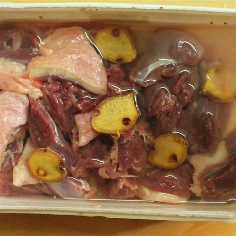 Cách làm vịt kho sả