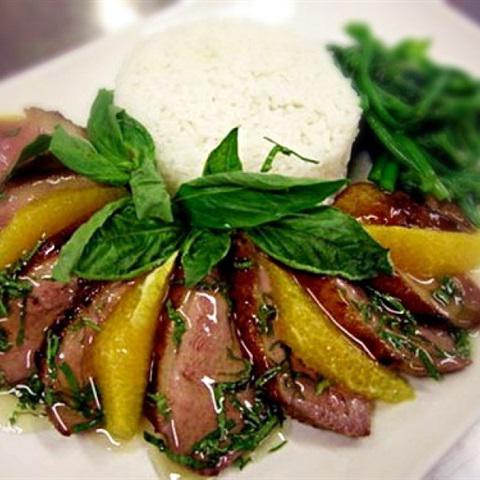 Cách làm vịt nướng sốt cam