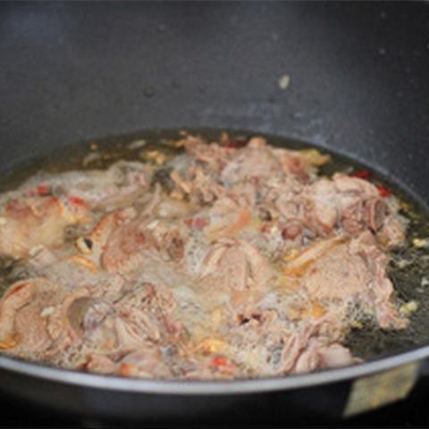 Cách làm vịt om bia