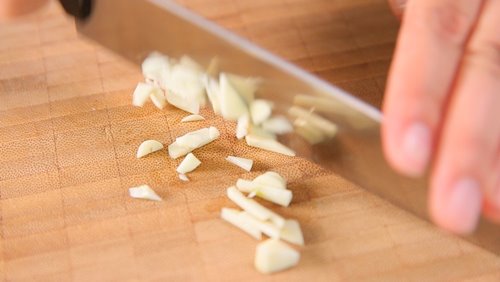 Vịt om hành tây đơn giản, dễ làm, thơm ngon vô cùng