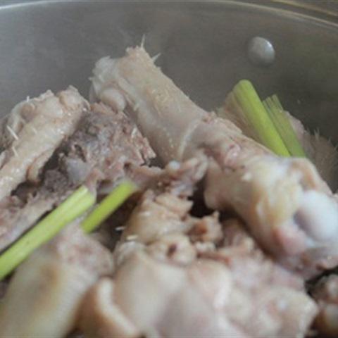 Cách làm vịt om quả sấu