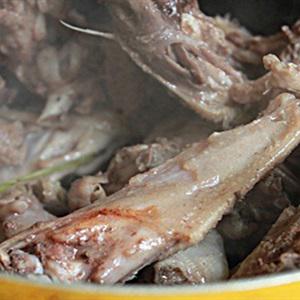 Cách làm vịt om quả sấu