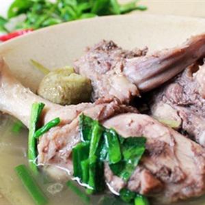 Cách làm vịt om quả sấu