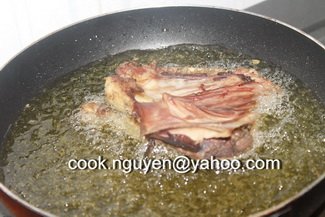 Vịt quay bằng chảo