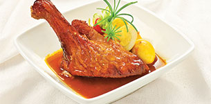 Vịt quay kho trứng cút