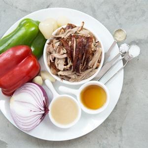 Cách làm vịt quay xào ớt chuông