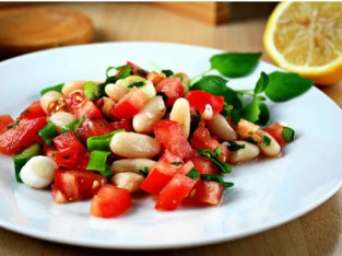 Xà lách cà chua đậu