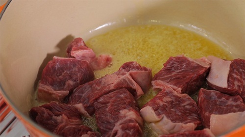 Xà lách cuốn thịt hấp dẫn cho bữa ăn gia đình