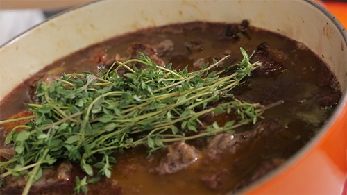 Xà lách cuốn thịt hấp dẫn cho bữa ăn gia đình