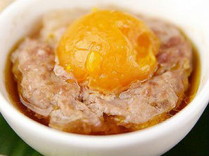 Xíu mại hấp trứng vịt muối