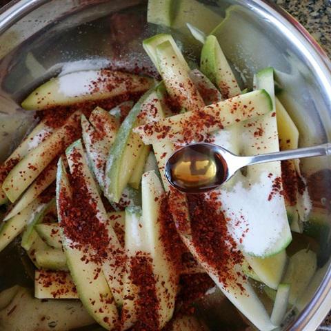 Cách làm xoài dầm chua ngọt