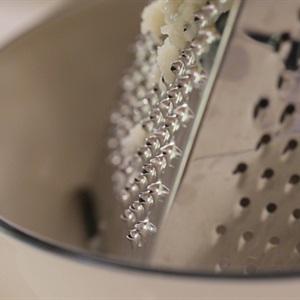 Cách làm xôi bọc củ sen