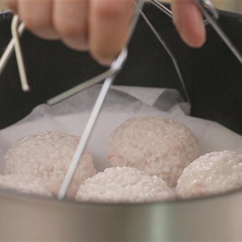 Cách làm xôi bọc củ sen