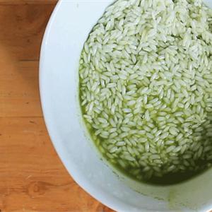 Cách làm xôi bọc trứng muối