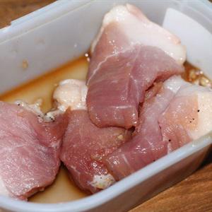 Cách làm xôi chiên kẹp thịt ba chỉ