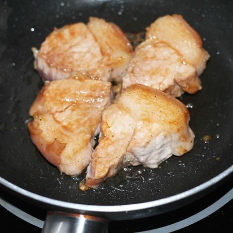 Cách làm xôi chiên kẹp thịt ba chỉ