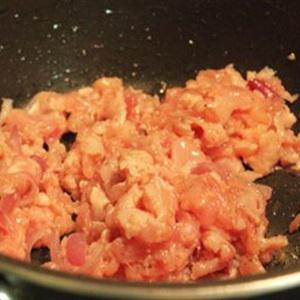 Cách làm xôi chiên kẹp thịt