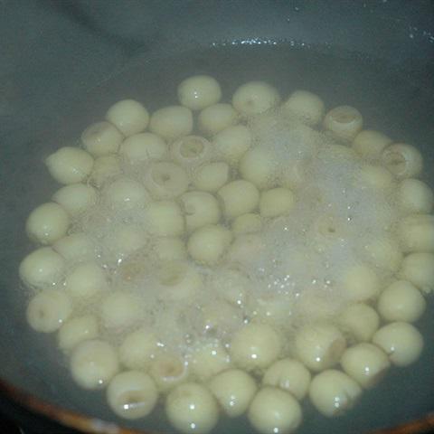 Cách làm xôi cốm hạt sen