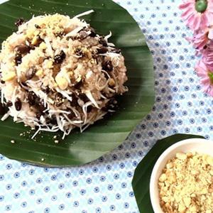 Cách làm xôi đậu đen dừa nạo