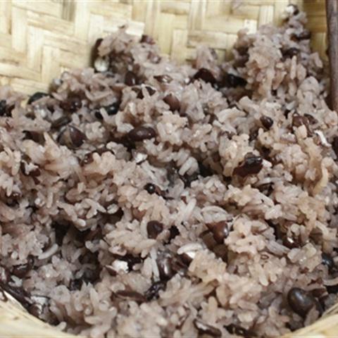 Cách làm xôi đậu đen