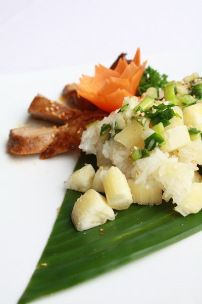 Xôi khoai mì thịt nướng