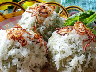 Xôi khúc – món ăn bình dân dẻo thơm khó cưỡng